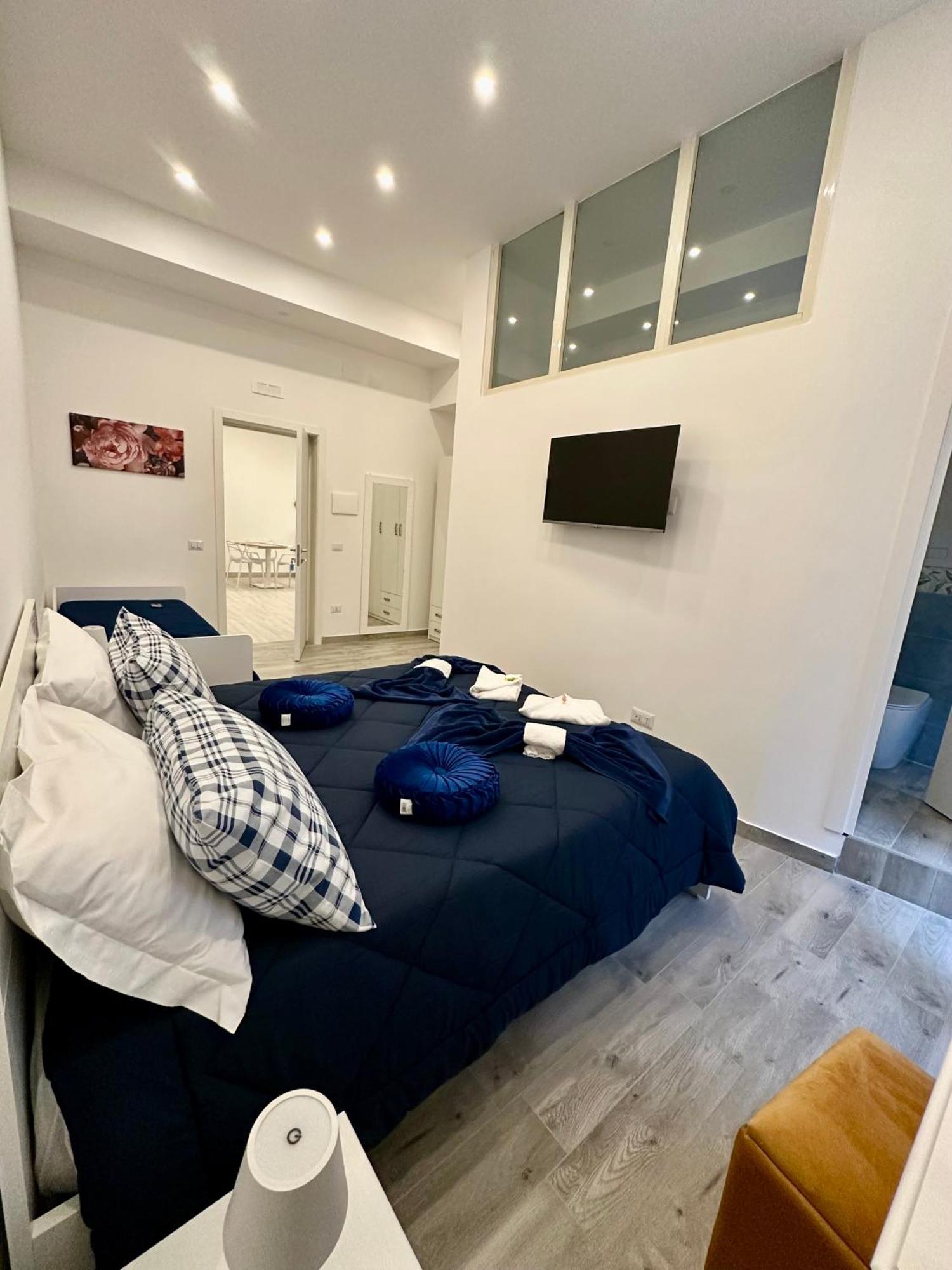 Gloves Rooms نابولي المظهر الخارجي الصورة